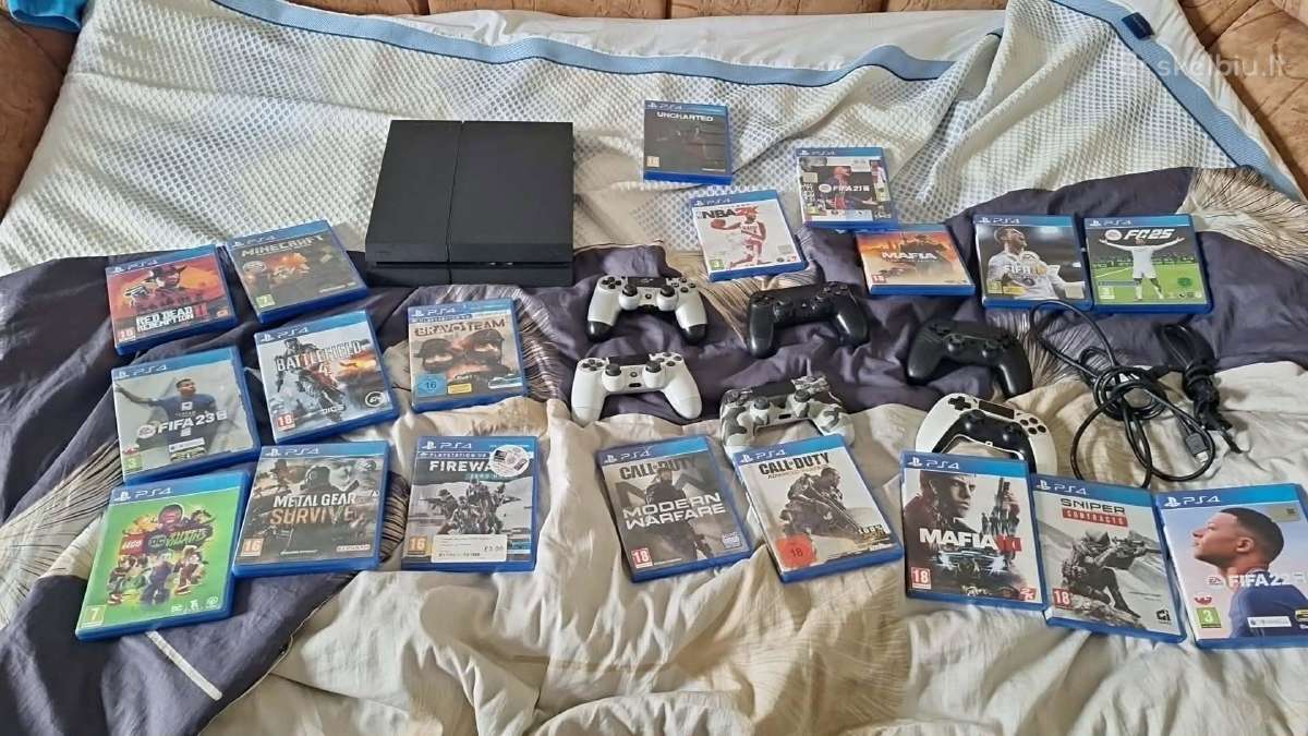 Ps4 + 19 žaidimų