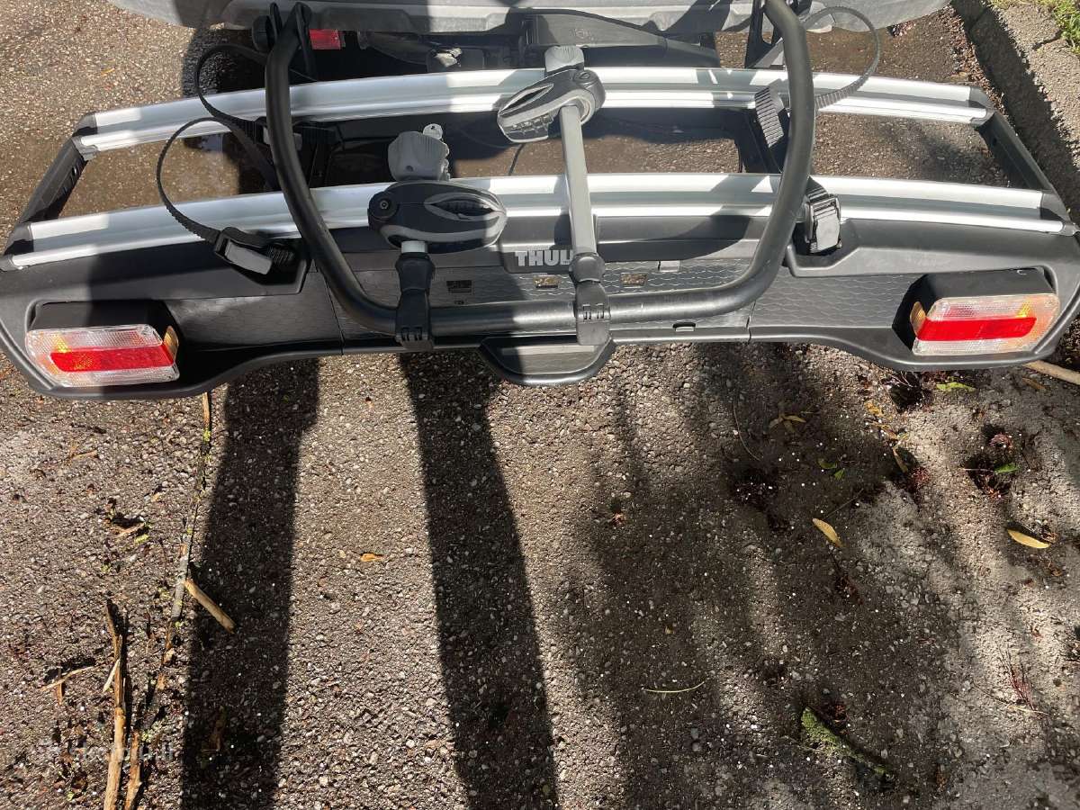 Thule velospace dvieju dviraciu laikiklis