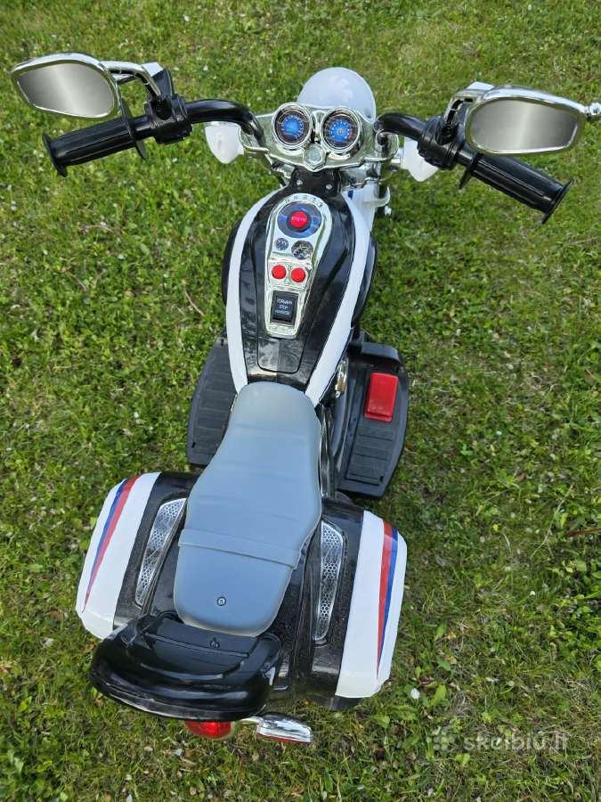 Parduodamas vaikiškas elektrinis motocikliukas