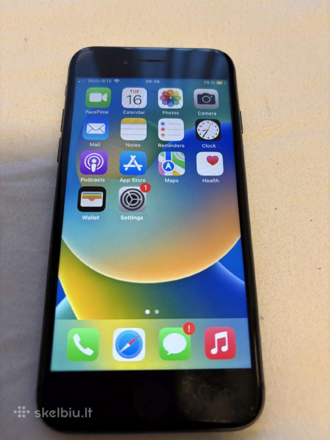 iPhone 8 jet black 100% battery health