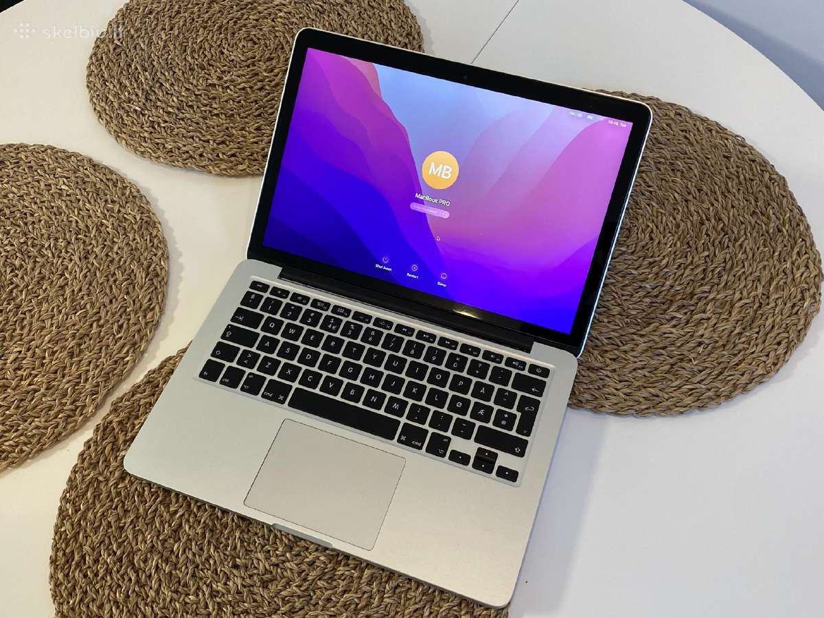 MacBook Pro Retina Early 2015 a1502 modelis.