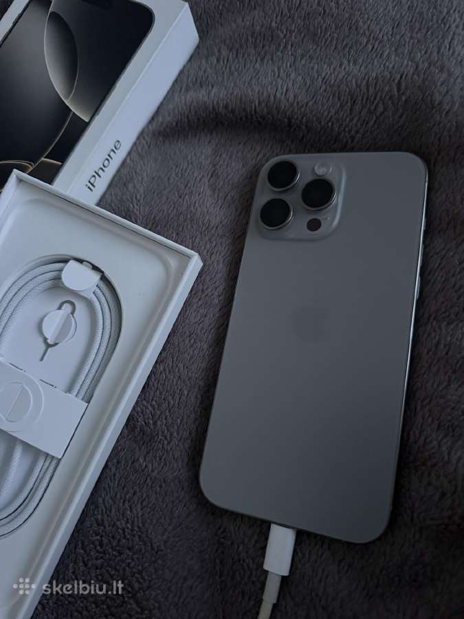 Apple iPhone 16 pro max
