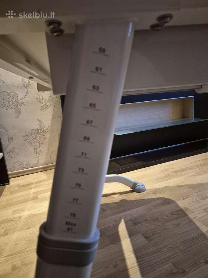 Ergonomiškas stalas vaikui su kėdė rinkinyje - nuotraukos Nr. 11