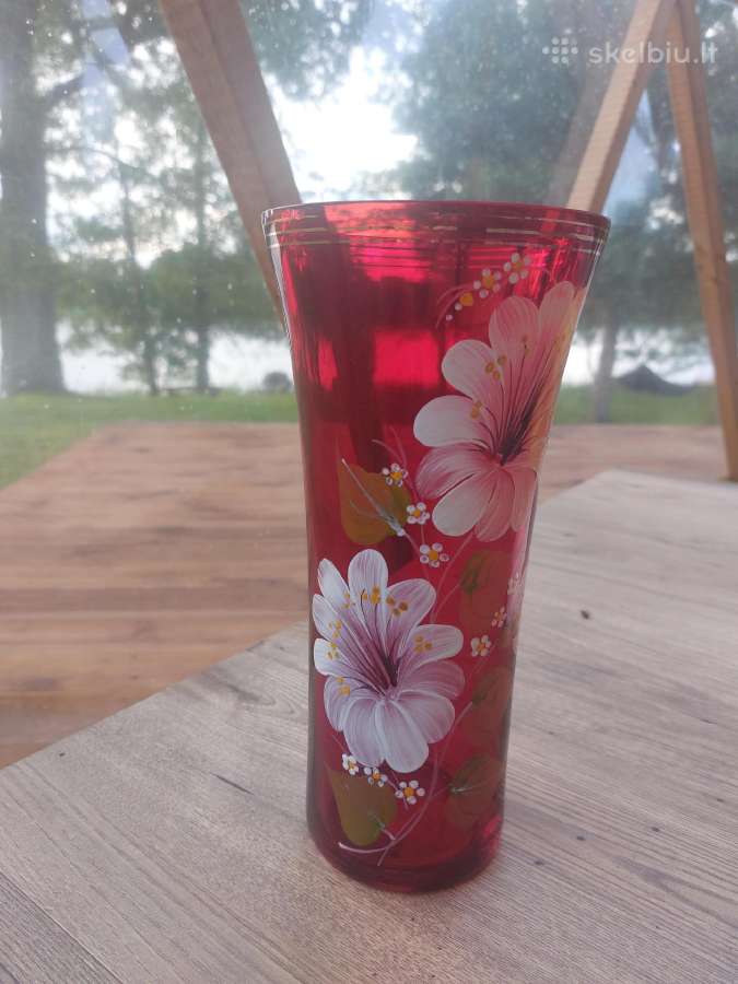 Vintažinė vaza