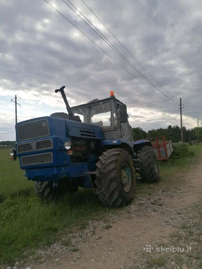Traktorius T 150