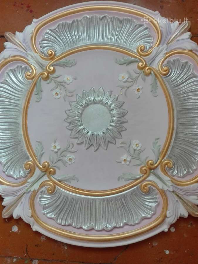 Interjero dekoravimas,.moldigu montavimas