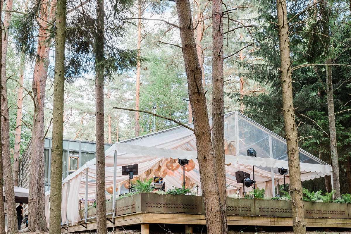 Įrangos nuoma: skaidraus paviljono nuoma