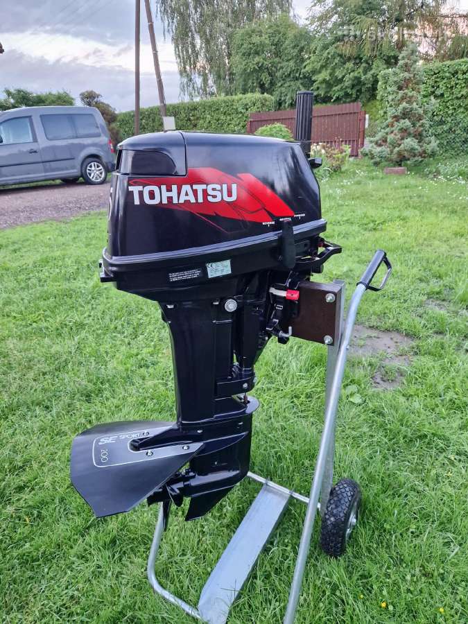 Tohatsu M15d2 dvitaktis 15ag variklis