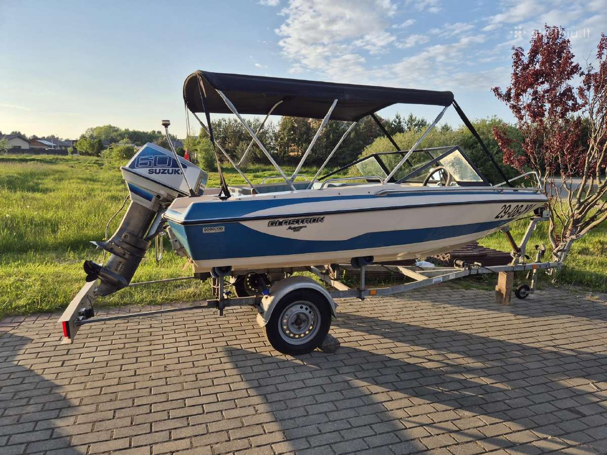 Glastron Lahaya + Suzuki 60 Ag 2t + priekaba