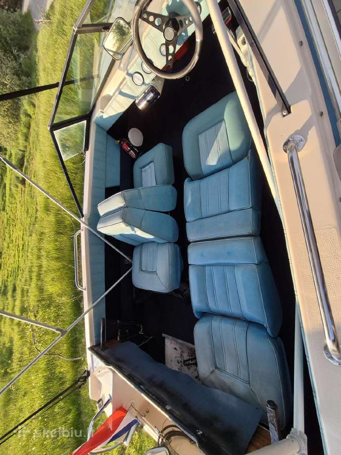 Glastron Lahaya + Suzuki 60 Ag 2t + priekaba - nuotraukos Nr. 5