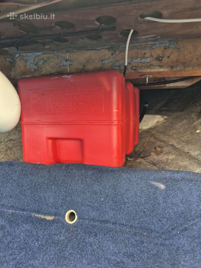 Glastron Lahaya + Suzuki 60 Ag 2t + priekaba - nuotraukos Nr. 11