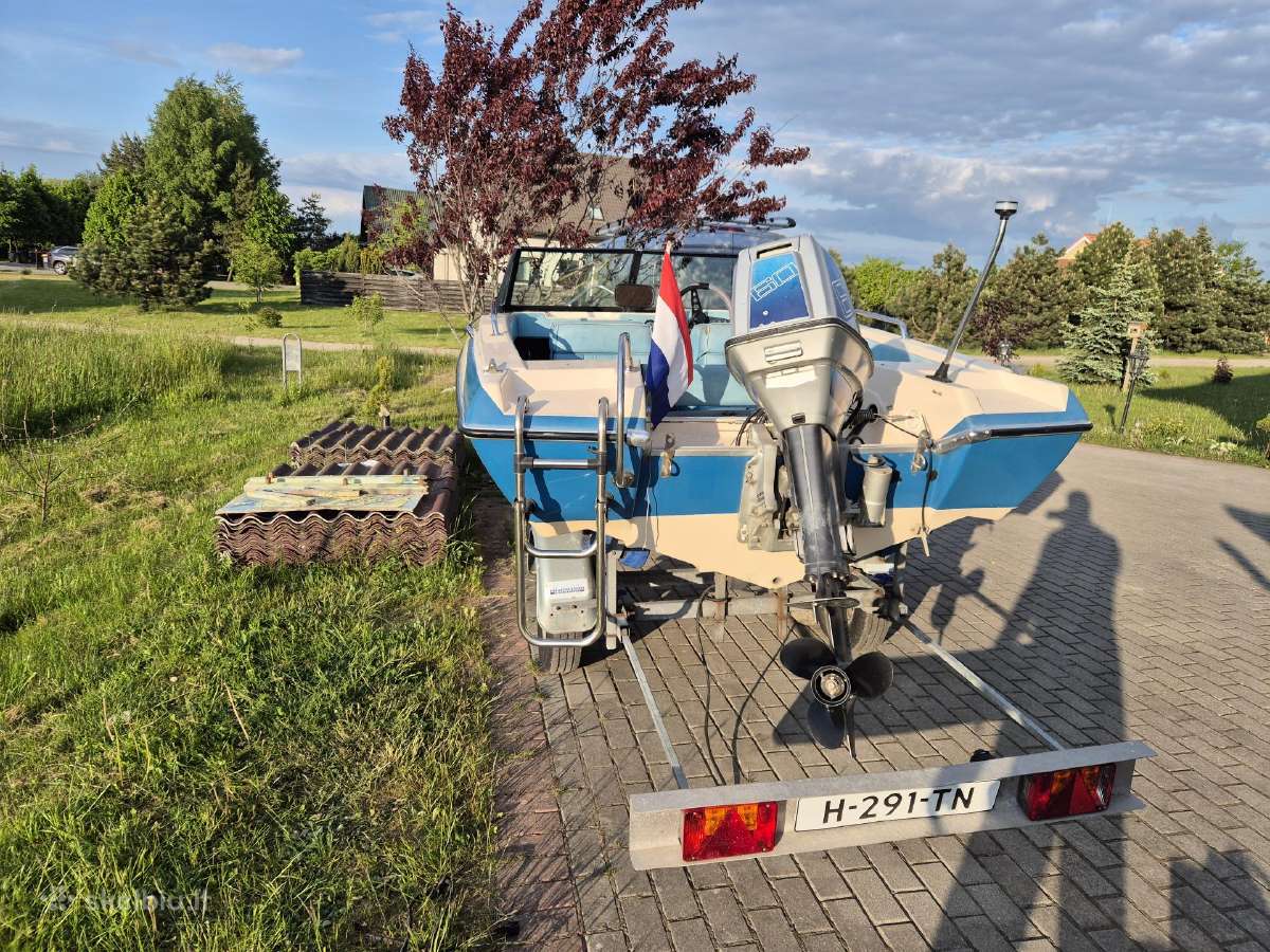 Glastron Lahaya + Suzuki 60 Ag 2t + priekaba - nuotraukos Nr. 14