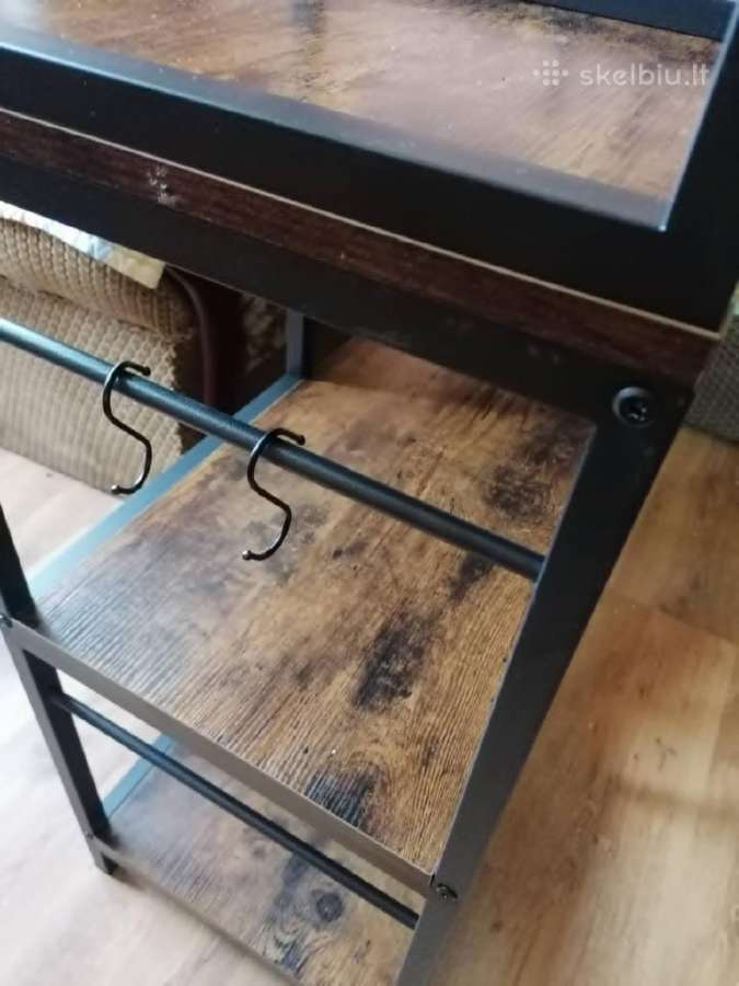 Nauja virtuvės lentyna su rozetėmis - nuotraukos Nr. 17