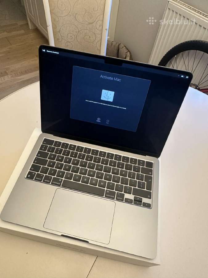 MacBook Air 13,6 M3 256gb