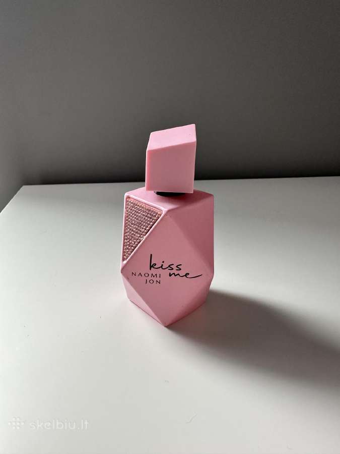Naomi Jon Kiss Me Edp