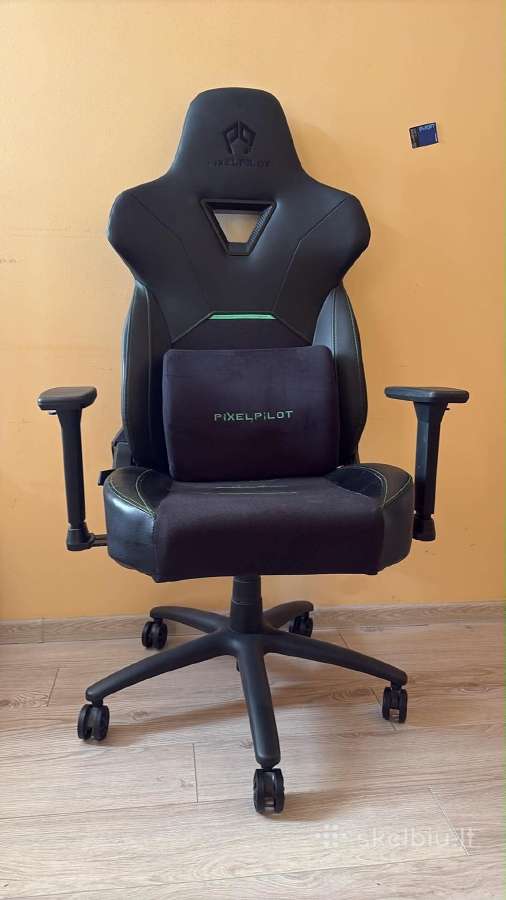 Pixelpilot gaming chair - darbo stalo kėdė