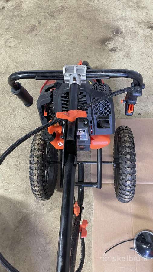 Benzininė krūmapjovė, trimeris, Fuxtec Fx-fsr152