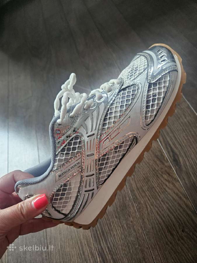 Bottega Veneta batai