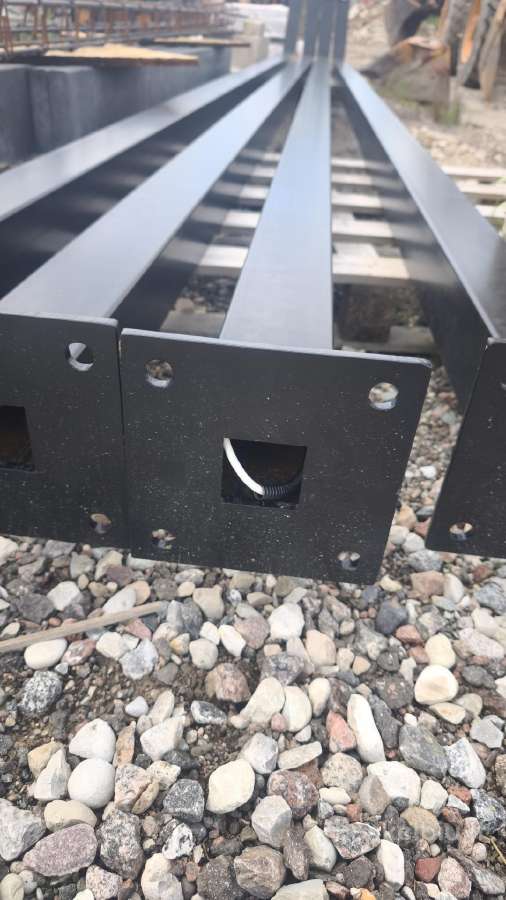 LED gatvės šviestuvas su stulpu – Ral 9005, 5,3 m - nuotraukos Nr. 2