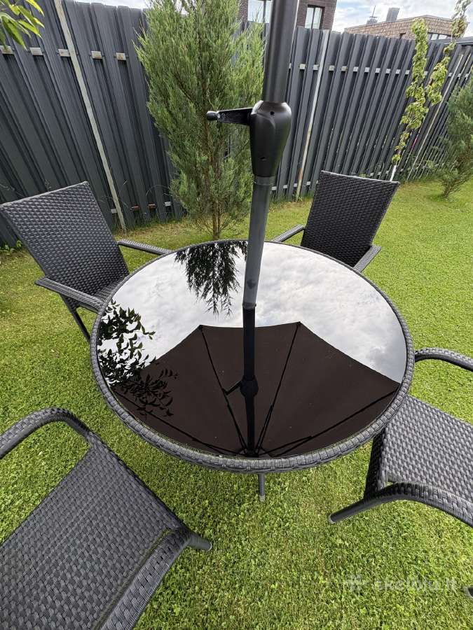 Lauko baldai iš rotango (stalas, kėdės, skėtis) - nuotraukos Nr. 4