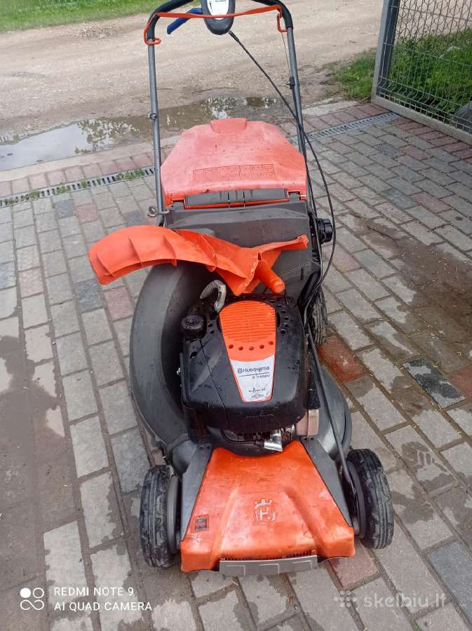 Savaejgė žoliapjovė "Husgvarna"