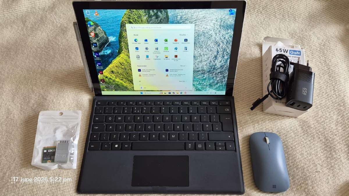 Microsoft Surface Pro 7+ i5 8gb 256gb Pen Mouse.
