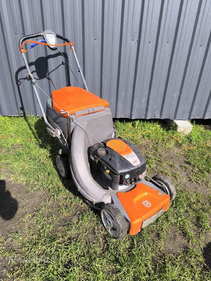 Savaeige žoliapjove Husqvarna