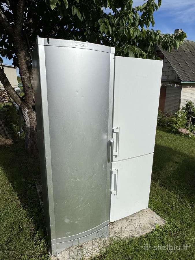 Pardodu vaikiančius šaldytuvą Liebherr ir šaldykli