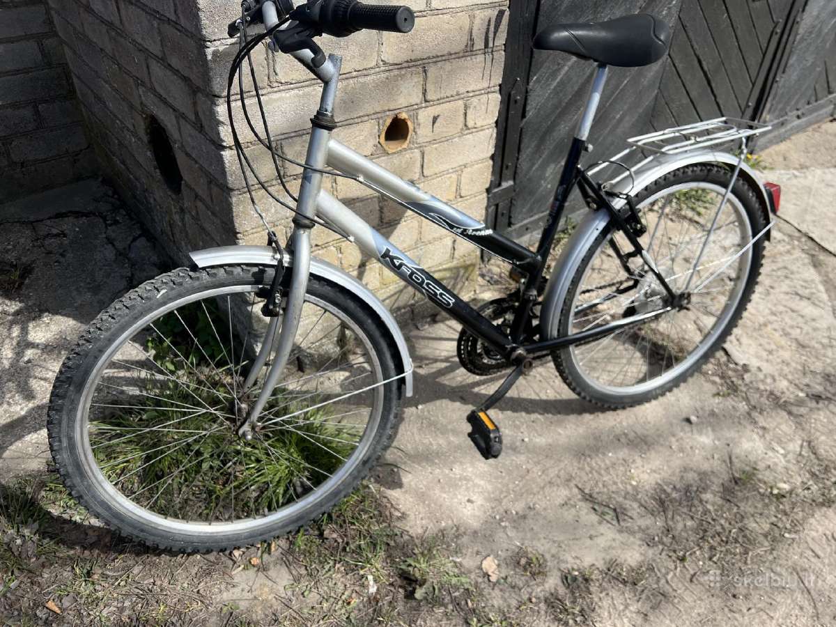 Parduodamas dviratis su 26 colių ratais