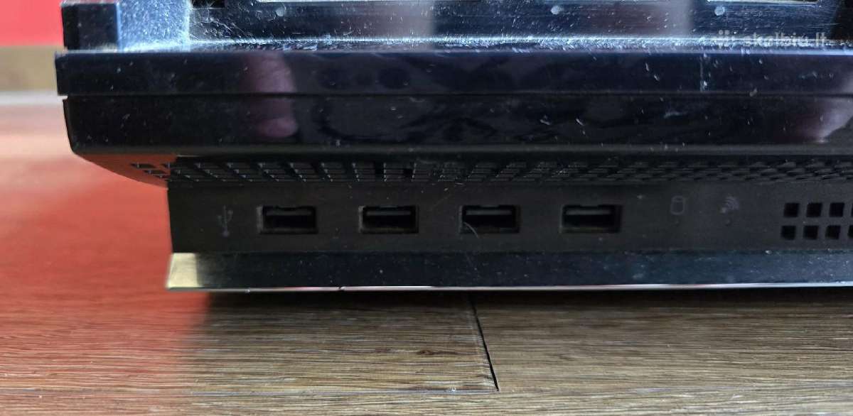 Playstation 3 Cech06 backward su defektu +priedai - nuotraukos Nr. 8