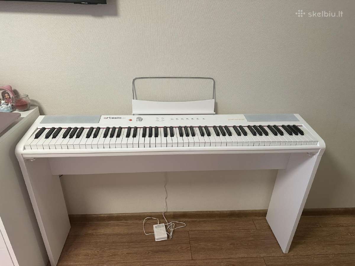 Artesia Performer 88-klavišų skaitmeninis pianinas