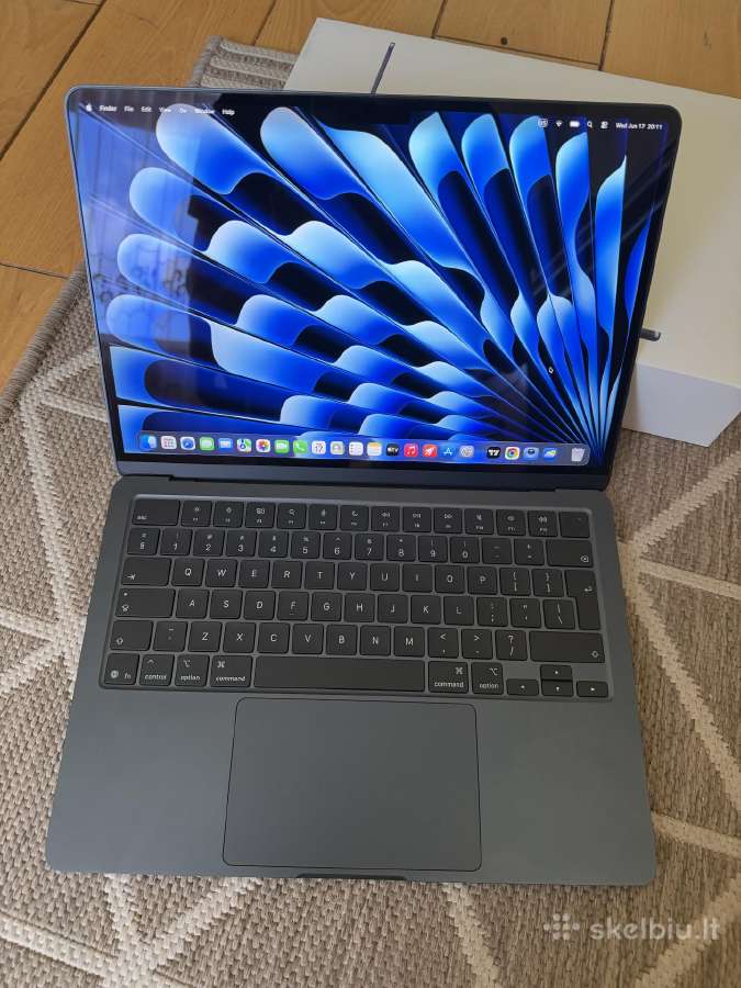 MacBook air m4 2025 136