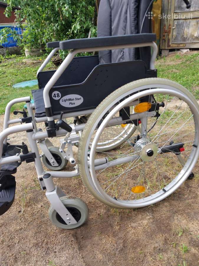 Parduodamas mažai naudotas neįgaliojo vežimėlis