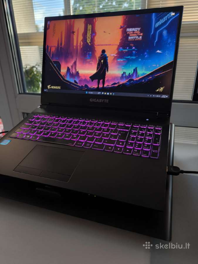 Gigabyte G5 11400h rtx 3060 32gb RAM 500 GB SSD