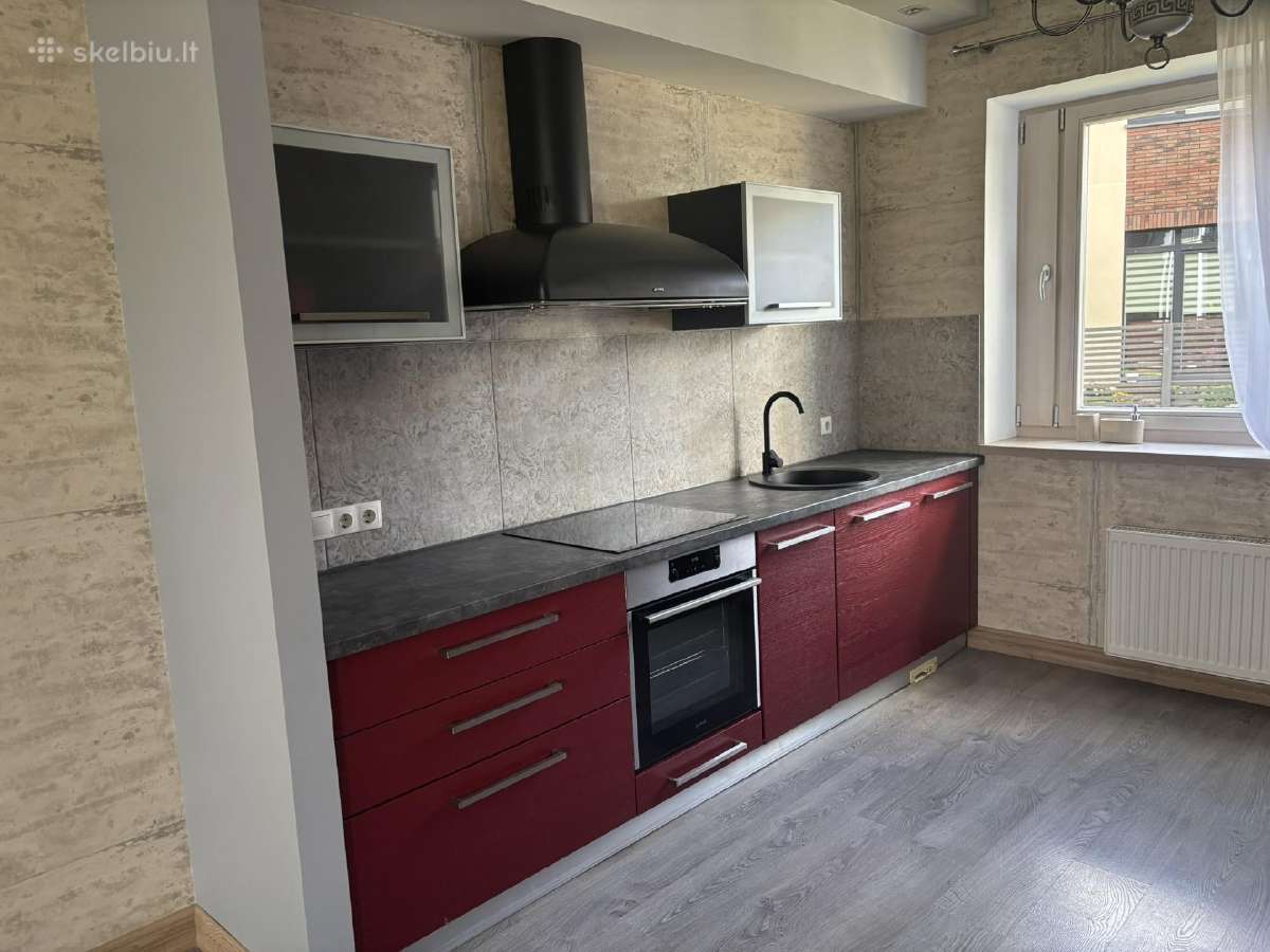 Naudotas virtuvinis komplektas su buitine technika
