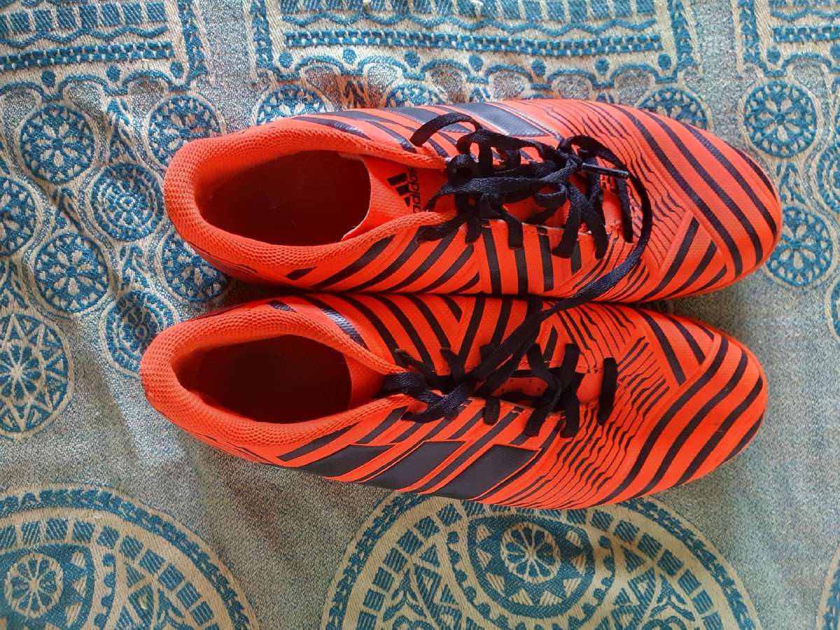 Futbolo bateliai Adidas Nemeziz 42 dydis (salės/bū - nuotraukos Nr. 2