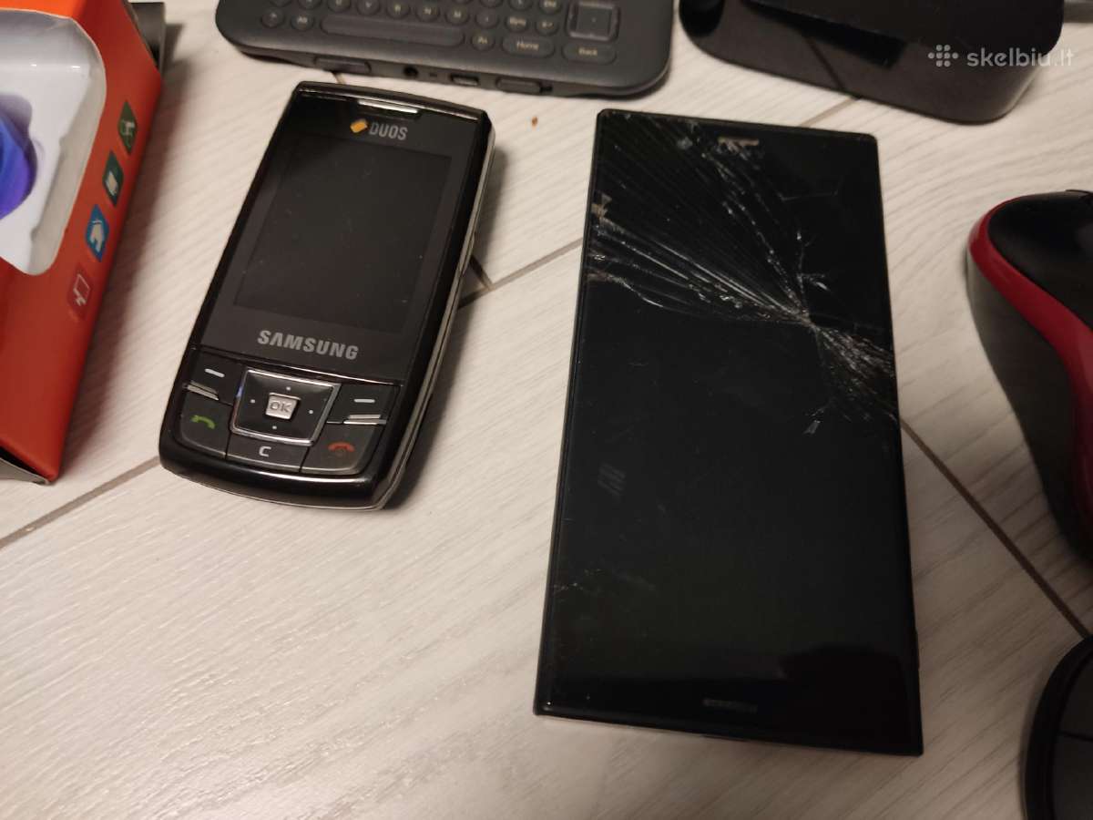 Logitech kamera, maršrutizatorius ir kita - nuotraukos Nr. 8