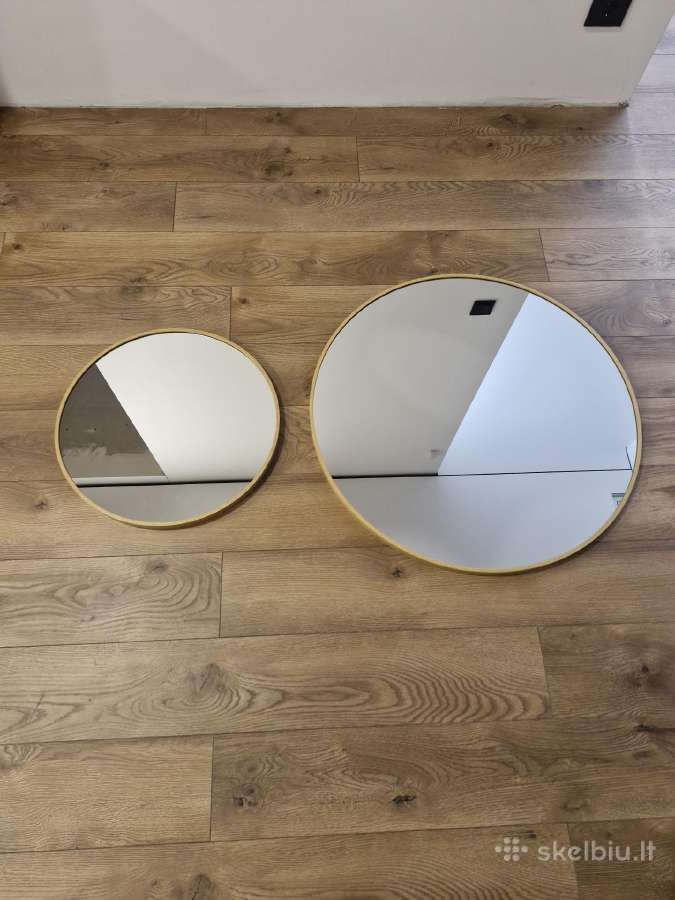 Du pakabinami veidrodžiai, 45cm ir 70cm