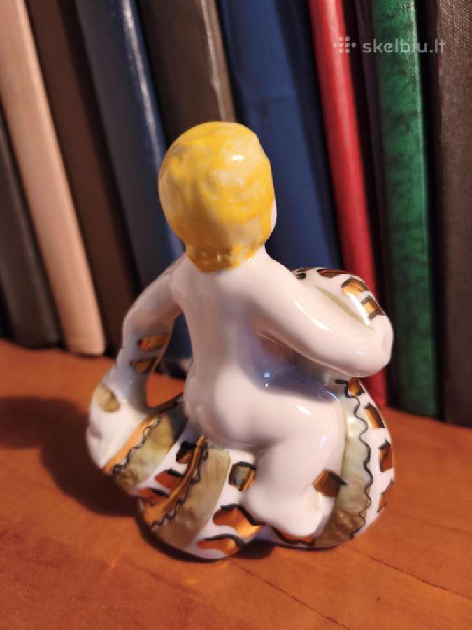 Berniukas su gyvate - nuotraukos Nr. 3