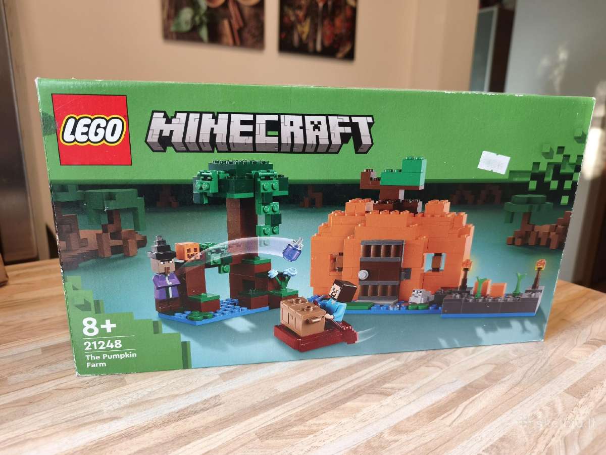 Lego Minecraft Pumpkin farm 21248
