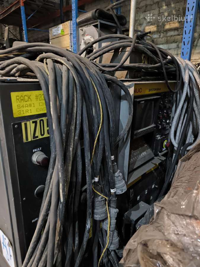 Robotas Fanuc S-420f su valdymo spinta - nuotraukos Nr. 8