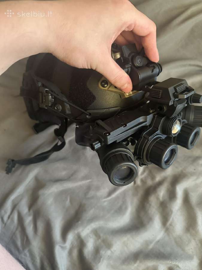 Airsoft ginklai ir priedai