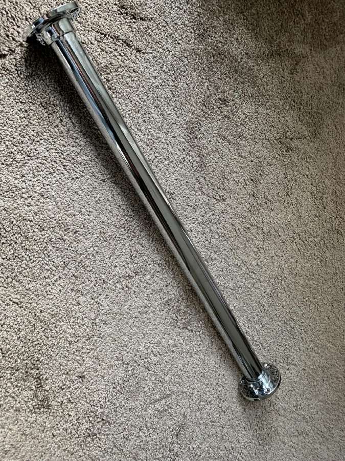 Kabykla, strypas rūbams, rankšluosčiams, 44cm