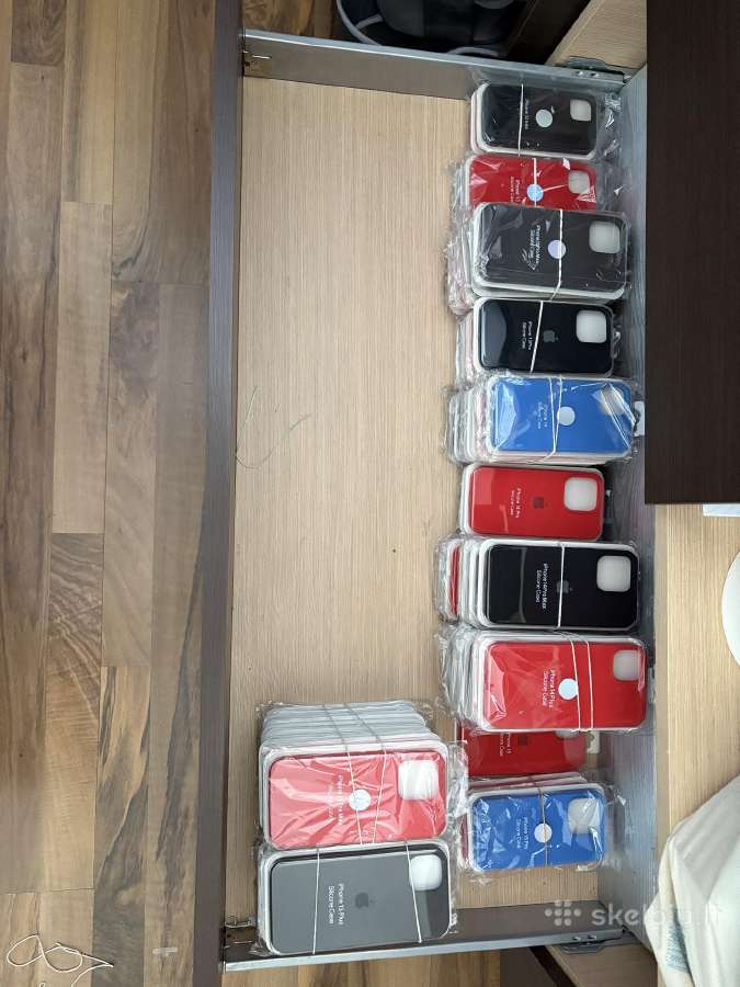 iPhone dėklai – 78 vnt. likutis