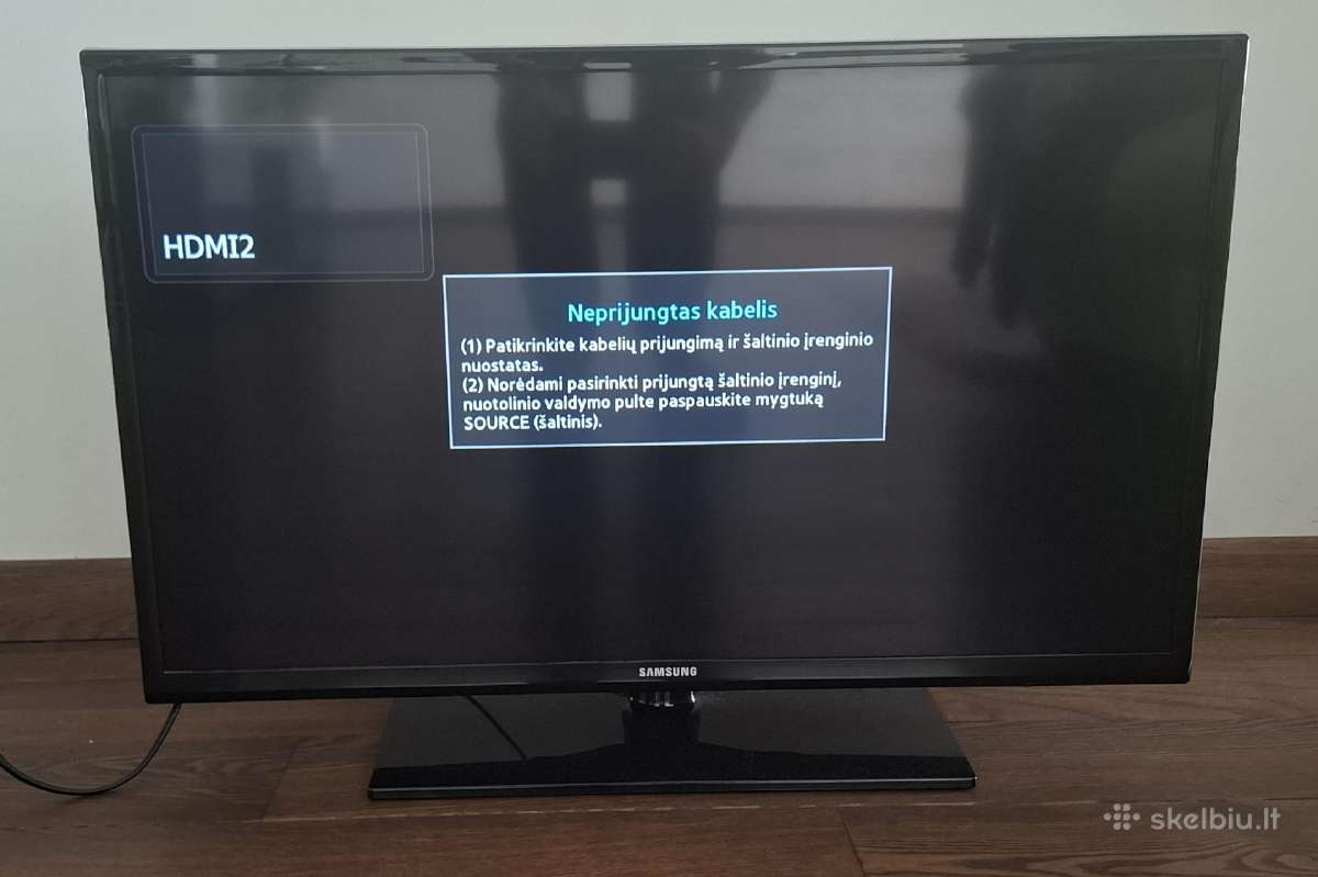 LED televizorius Samsung 32" su pulteliu