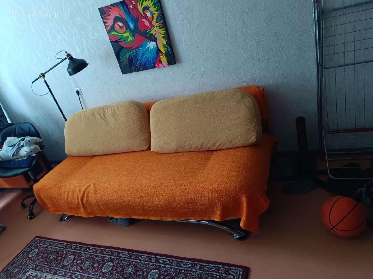 Parduodu naudotą sofą.
