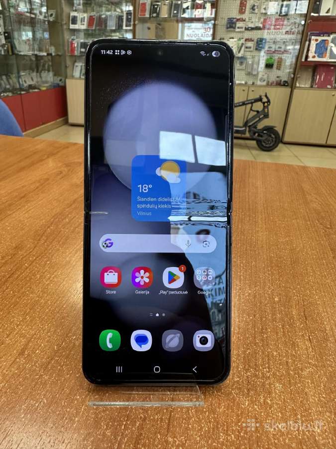 Samsung Galaxy Z Flip 5 256 GB (naudotas)