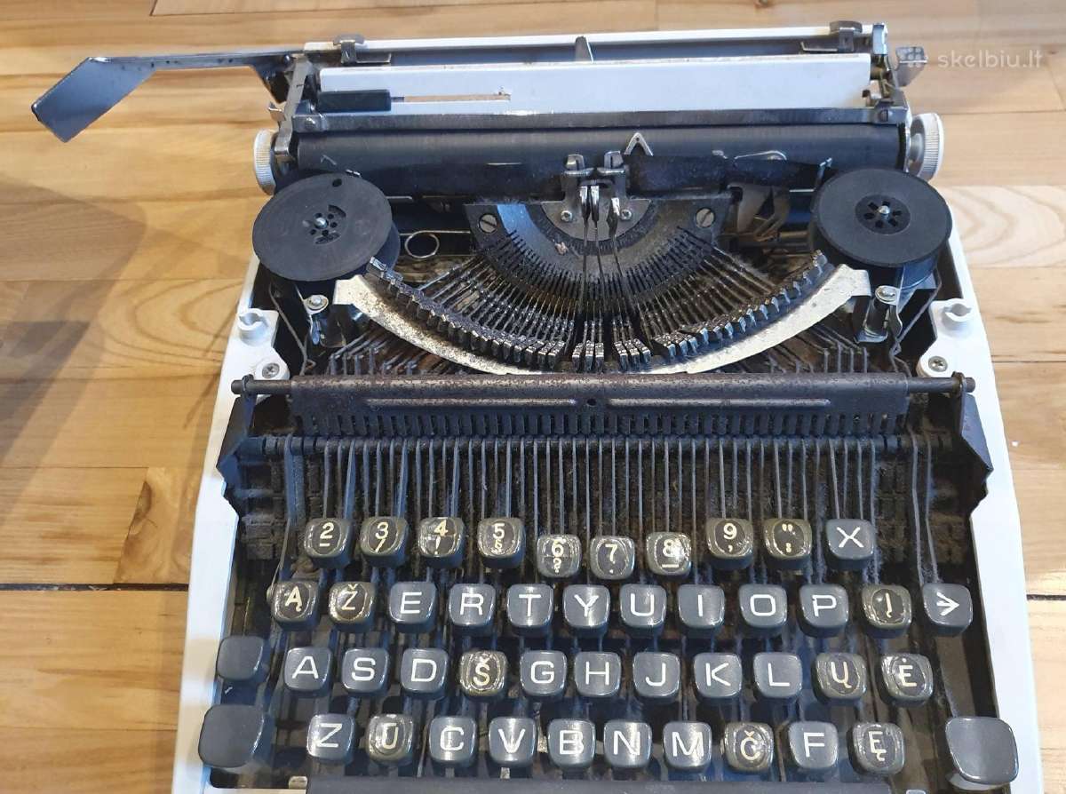 Vintažinė japoniška rašomoji mašinėlė Privileg 100 - nuotraukos Nr. 2