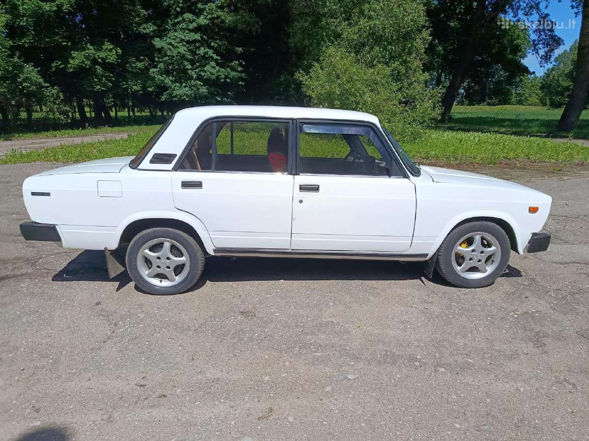 Lada 2105