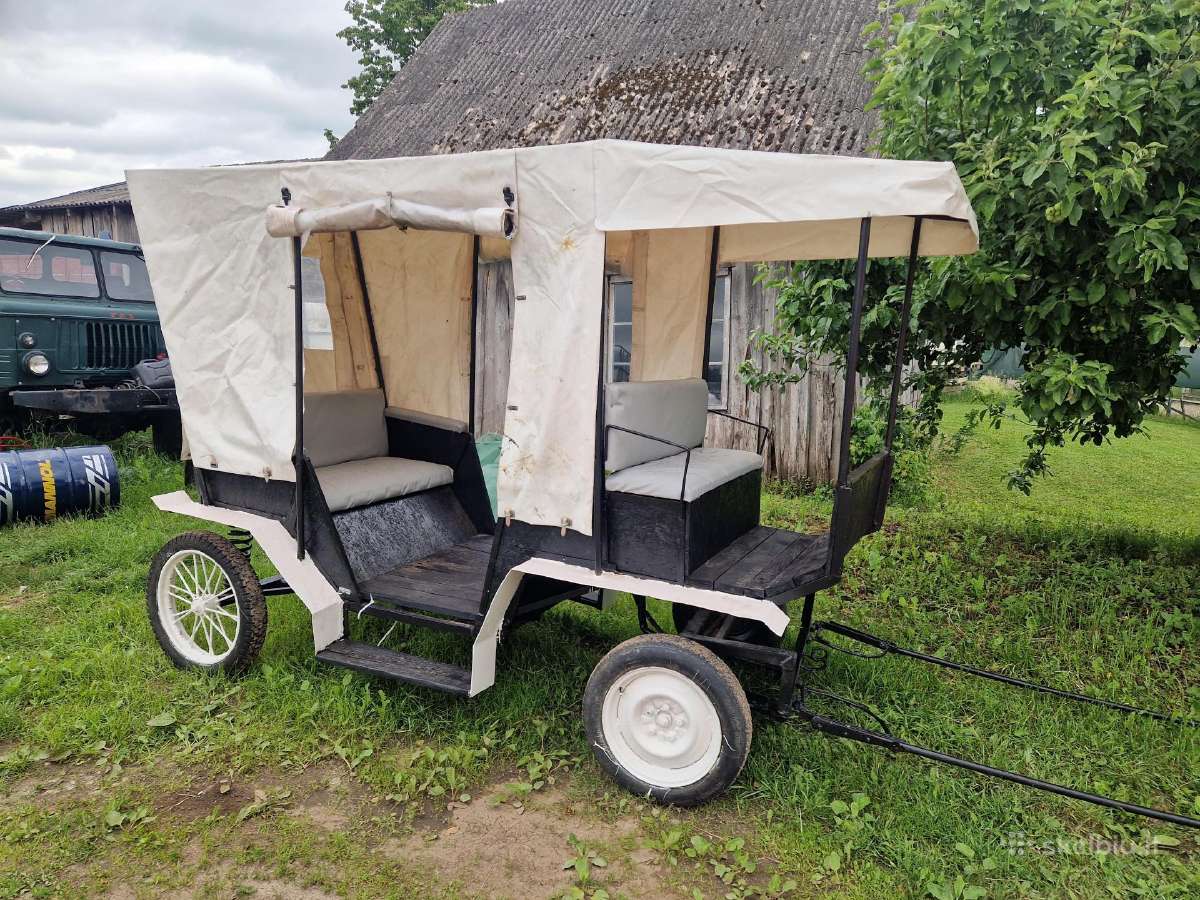 Parduodu karieta restauruota.